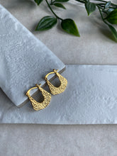 Load image into Gallery viewer, Textured Gold Minimalist Earrings
