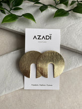 Load image into Gallery viewer, Oversized Gold Stud Circle Earrings
